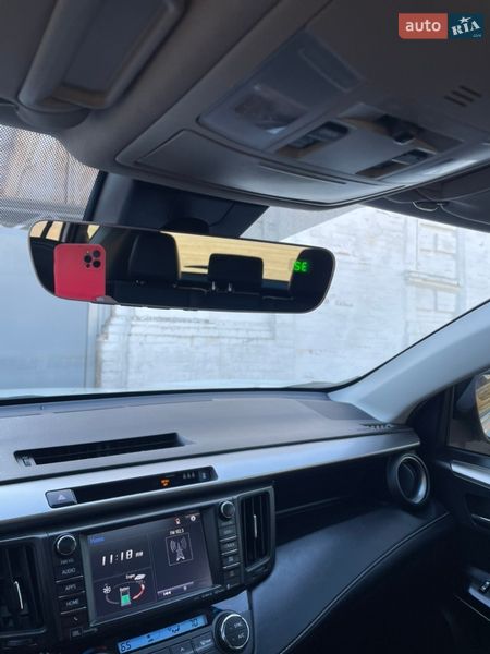 Внедорожник / Кроссовер Toyota RAV4 2018 в Полтаве