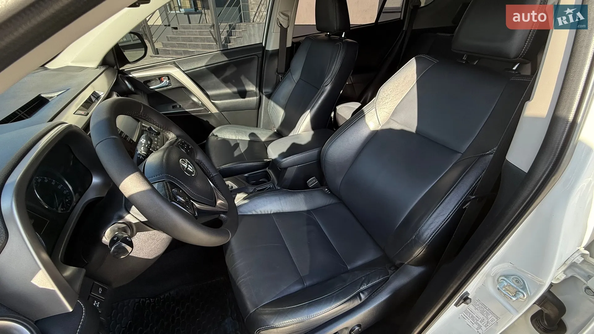 2016 Toyota RAV 4 - мініатюра 43