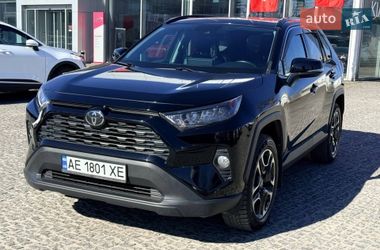 Позашляховик / Кросовер Toyota RAV4 2019 в Дніпрі