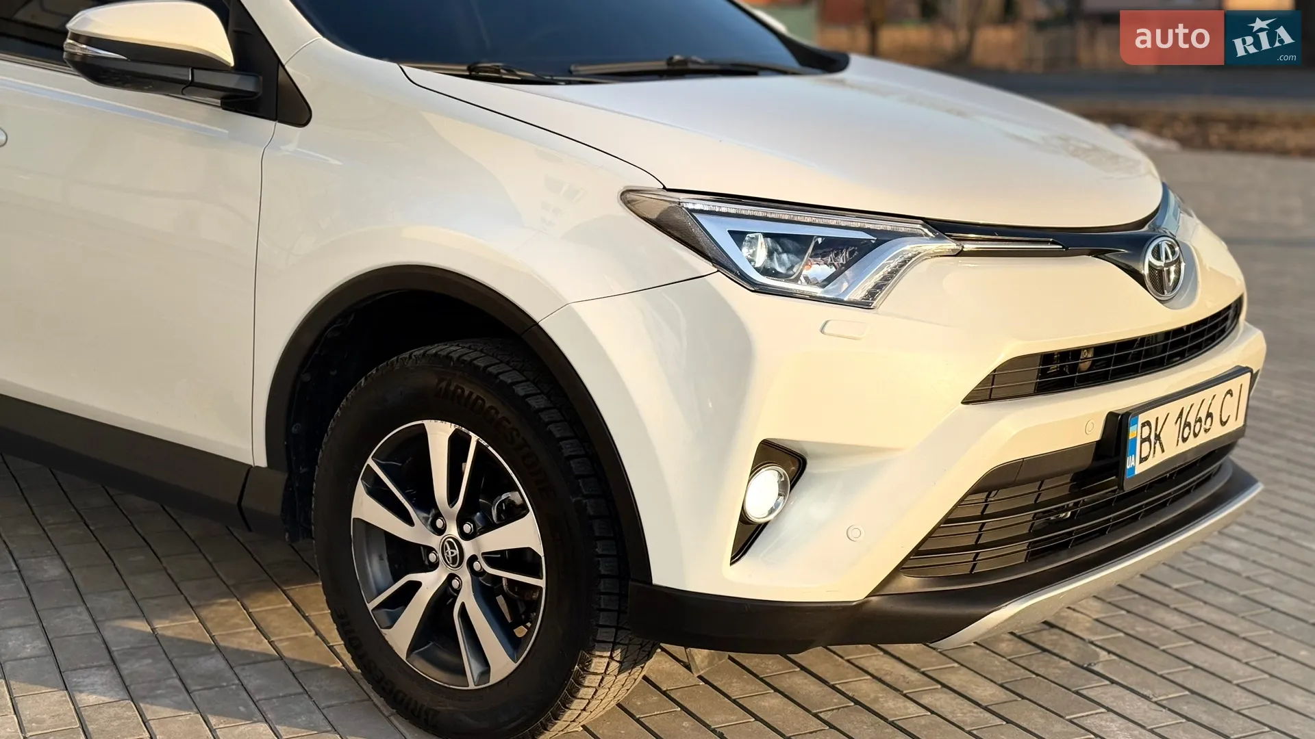 2016 Toyota RAV 4 - мініатюра 13