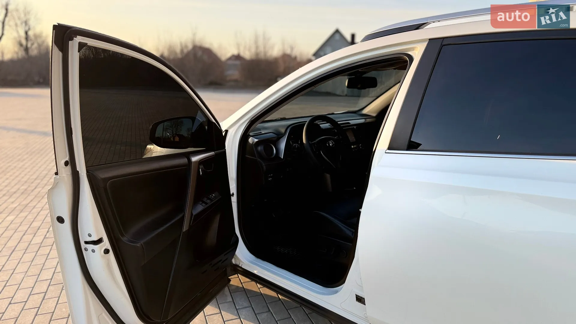 2016 Toyota RAV 4 - мініатюра 17