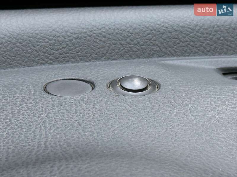 Внедорожник / Кроссовер Toyota RAV4 2007 в Киеве фото 38 Внедорожник / Кроссовер Toyota RAV4 2007 в Киеве