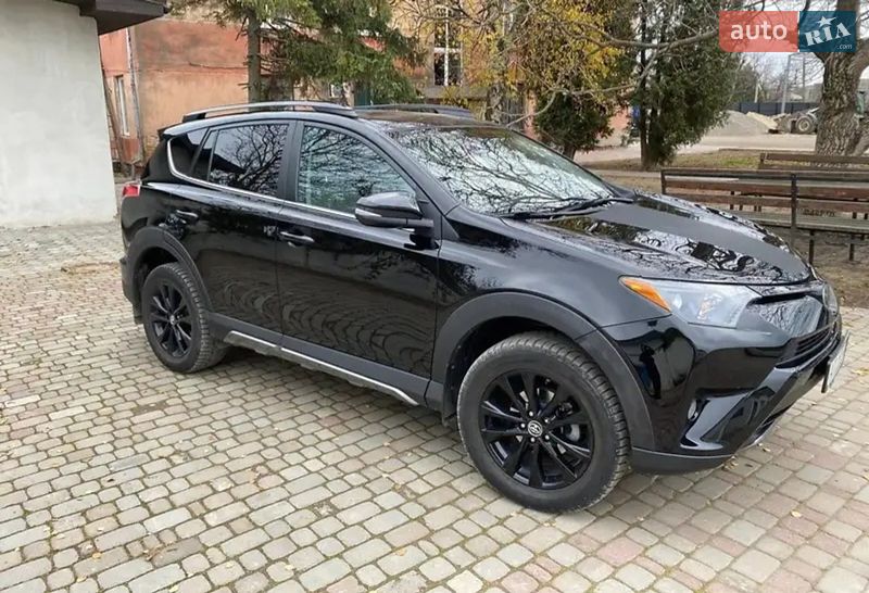 Toyota RAV4 2017