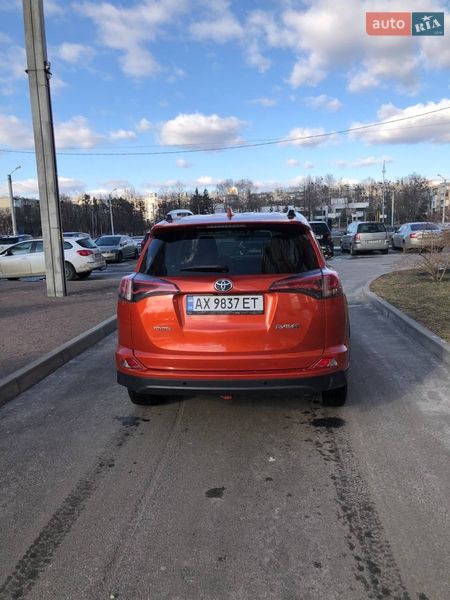 Внедорожник / Кроссовер Toyota RAV4 2016 в Харькове