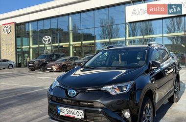 Внедорожник / Кроссовер Toyota RAV4 2018 в Днепре