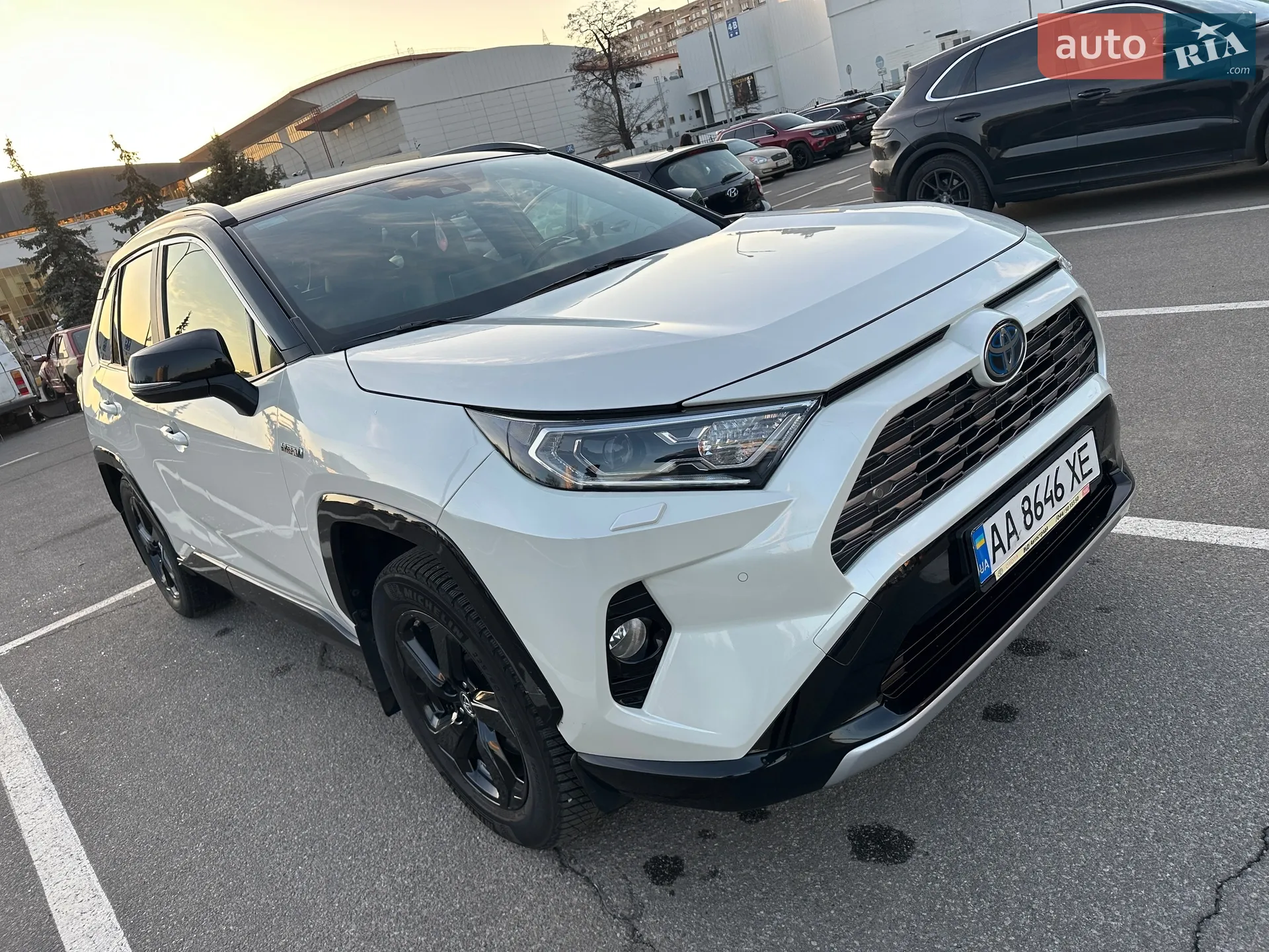 2018 Toyota RAV 4 - мініатюра 12