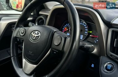 Внедорожник / Кроссовер Toyota RAV4 2014 в Броварах