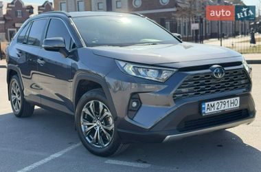 Позашляховик / Кросовер Toyota RAV4 2023 в Києві