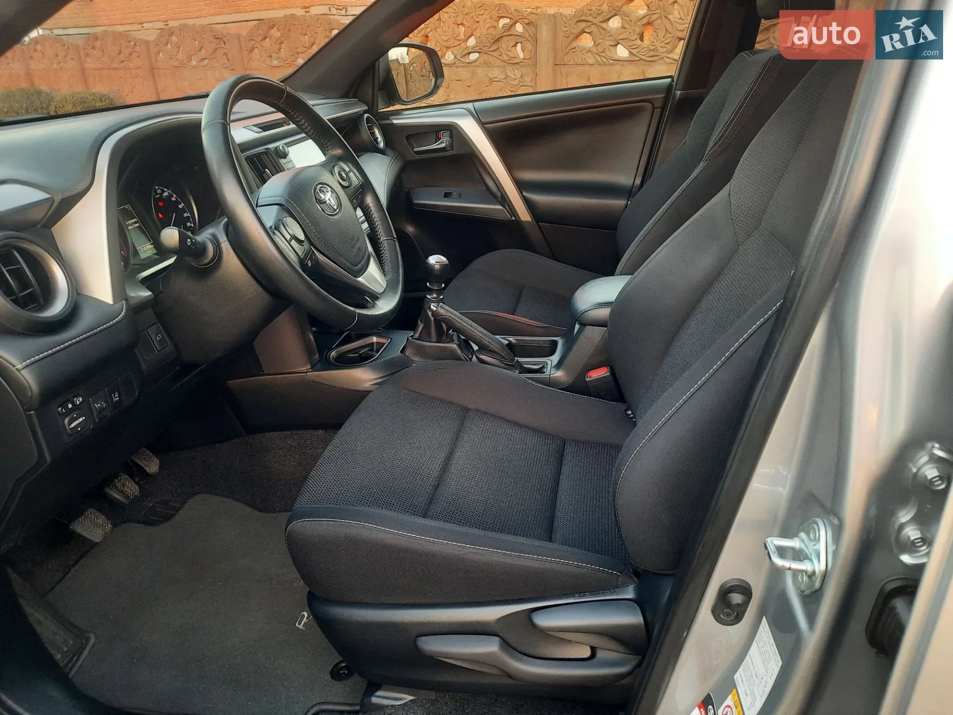 2017 Toyota RAV 4 - мініатюра 29