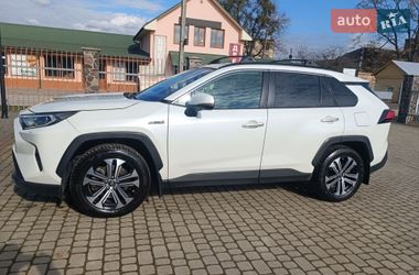 Внедорожник / Кроссовер Toyota RAV4 2020 в Ужгороде