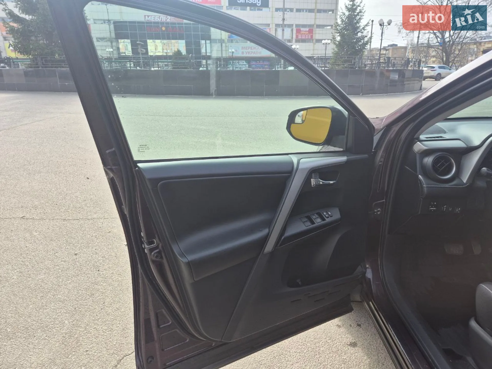 2017 Toyota RAV 4 - мініатюра 12