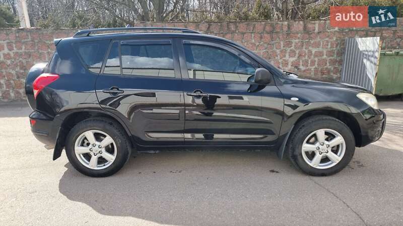 Внедорожник / Кроссовер Toyota RAV4 2006 в Кропивницком