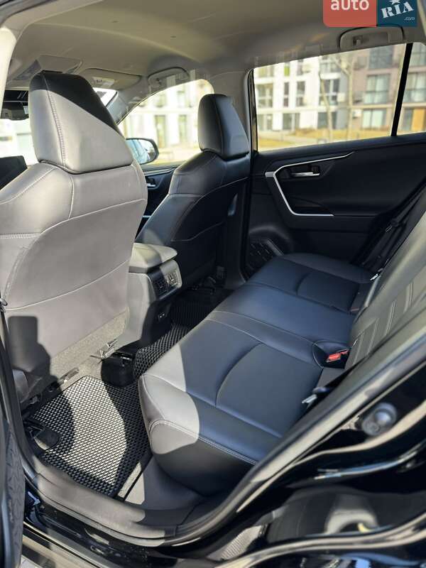 Внедорожник / Кроссовер Toyota RAV4 2023 в Киеве фото 22 Внедорожник / Кроссовер Toyota RAV4 2023 в Киеве