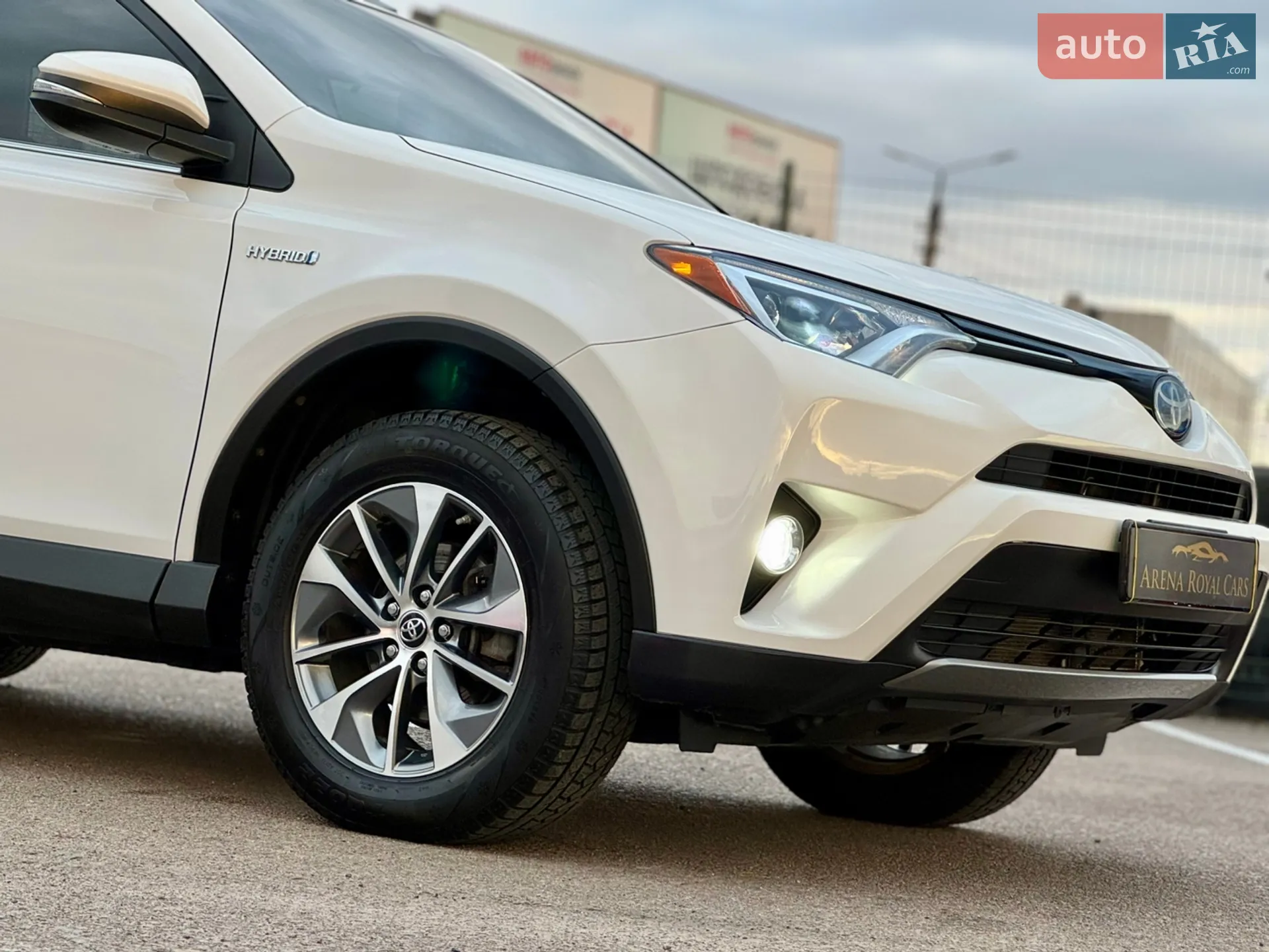 2018 Toyota RAV 4 - мініатюра 11