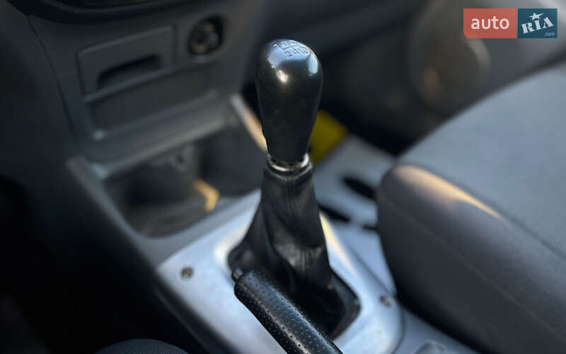 Внедорожник / Кроссовер Toyota RAV4 2002 в Коломые