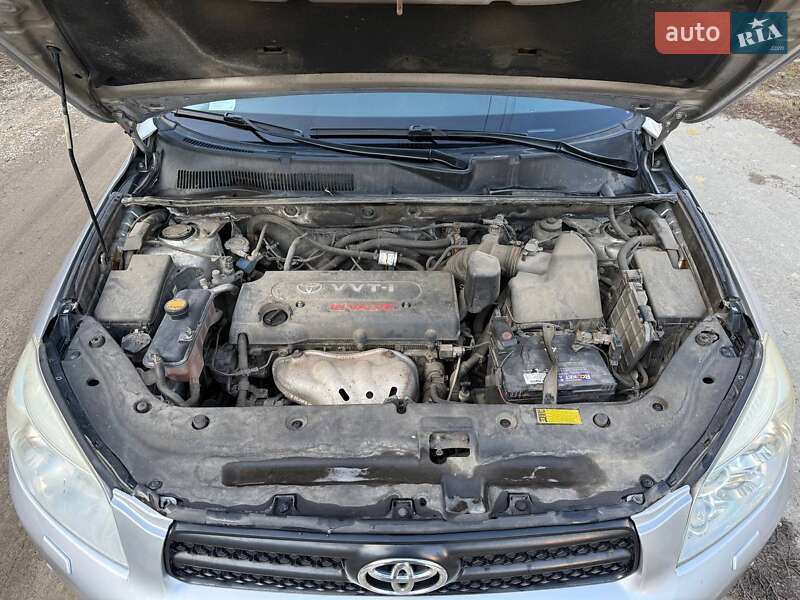 Позашляховик / Кросовер Toyota RAV4 2007 в Харкові