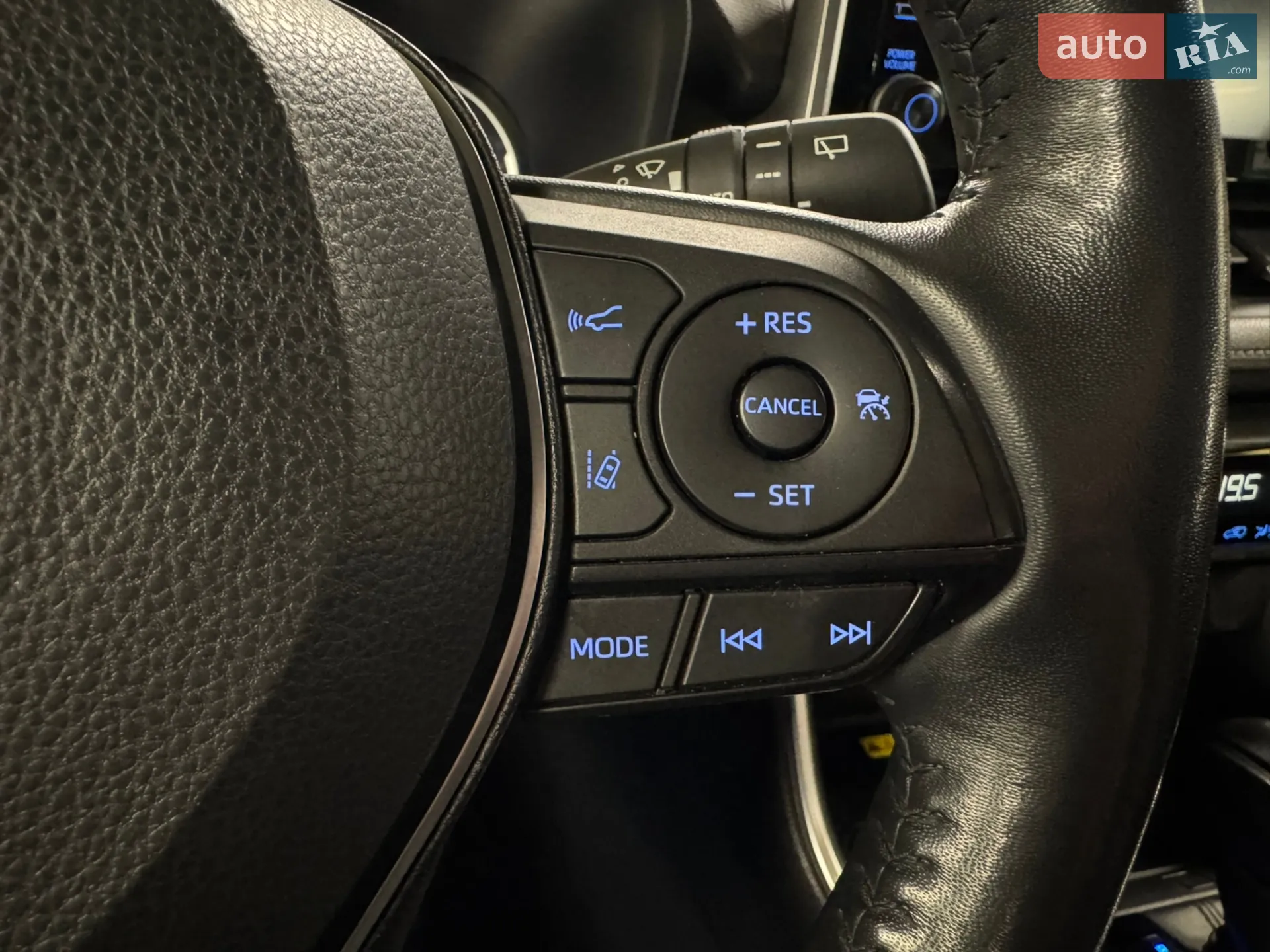 2021 Toyota RAV 4 - мініатюра 42