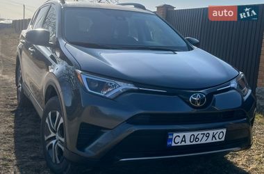 Позашляховик / Кросовер Toyota RAV4 2018 в Умані