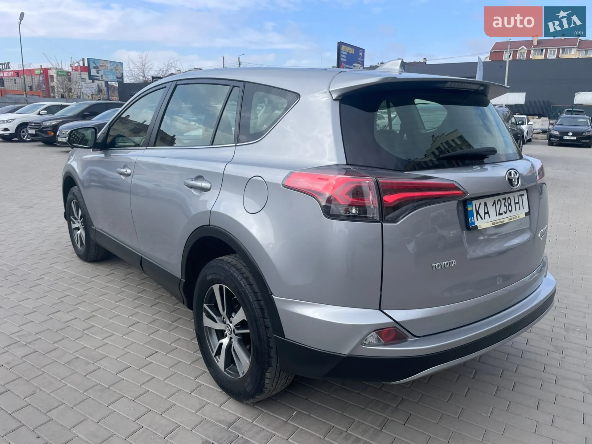 2017 Toyota RAV 4 - мініатюра 6