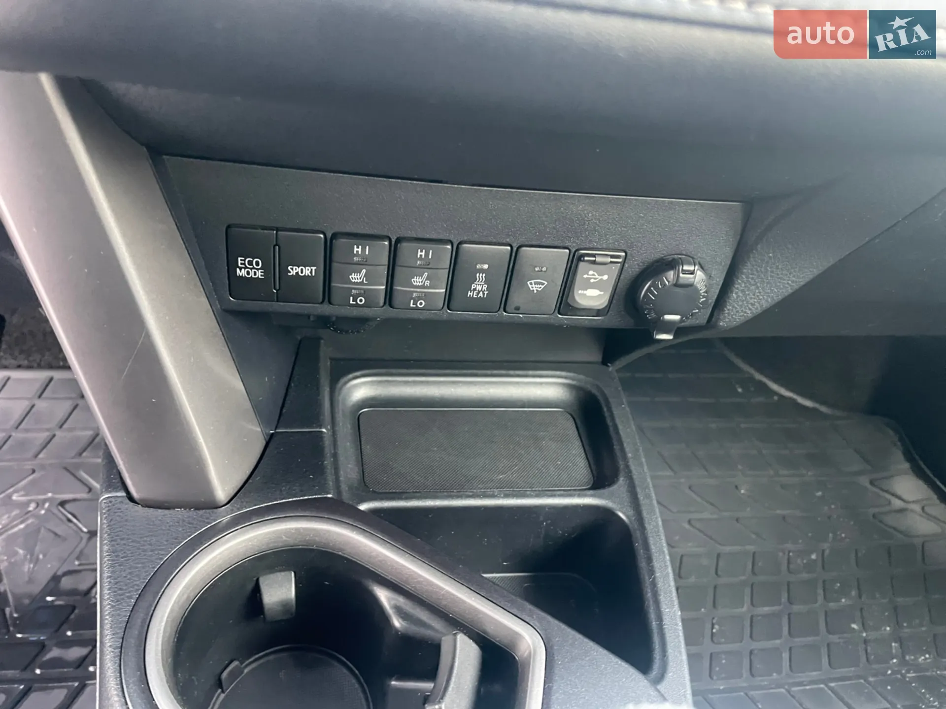 2017 Toyota RAV 4 - мініатюра 12