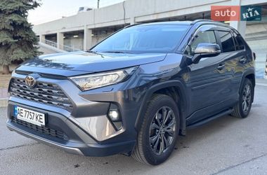 Внедорожник / Кроссовер Toyota RAV4 2022 в Киеве