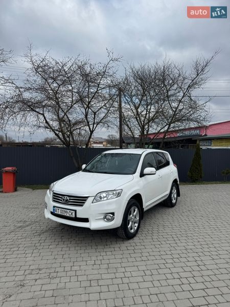 Toyota RAV4 2012