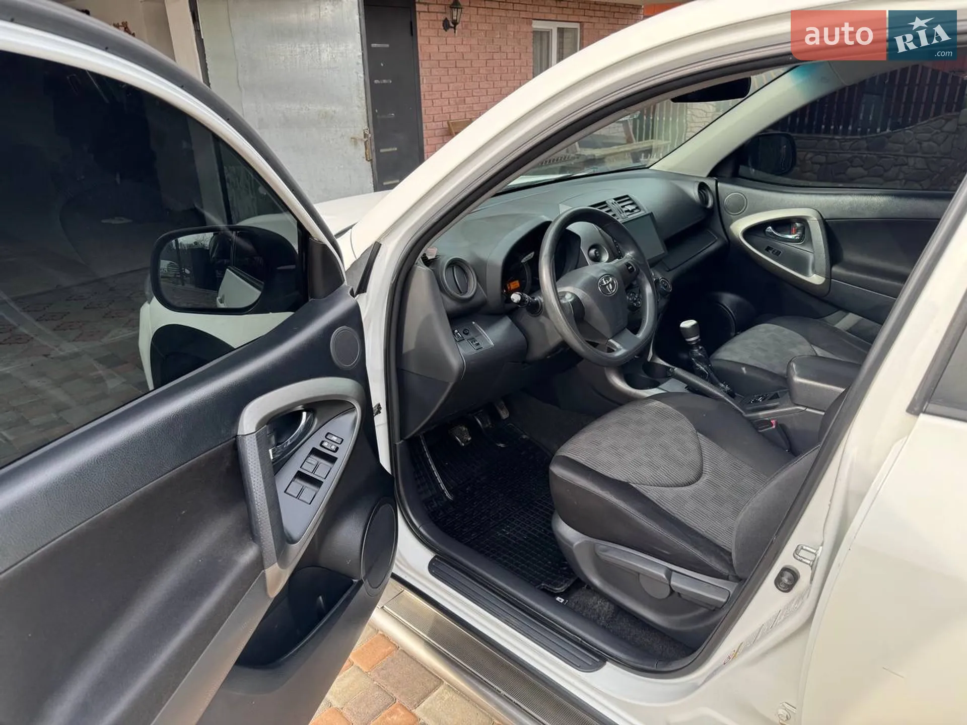 2012 Toyota RAV 4 - мініатюра 9