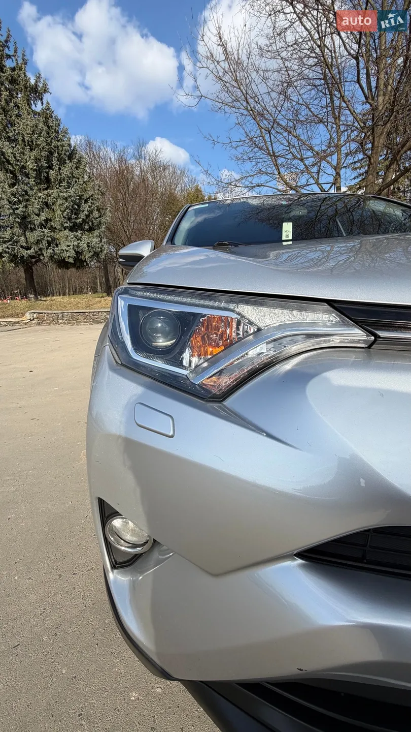 2015 Toyota RAV 4 - мініатюра 15