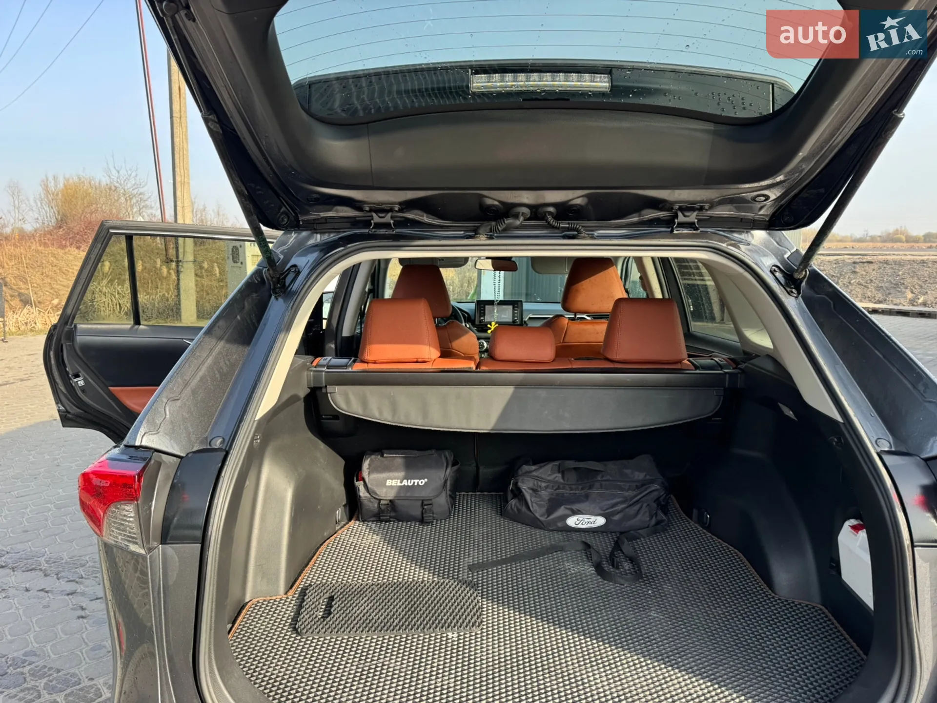 2020 Toyota RAV 4 - мініатюра 11