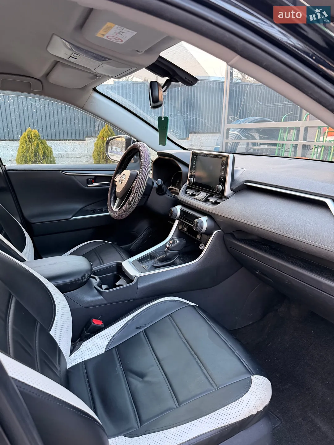 2019 Toyota RAV 4 - мініатюра 11