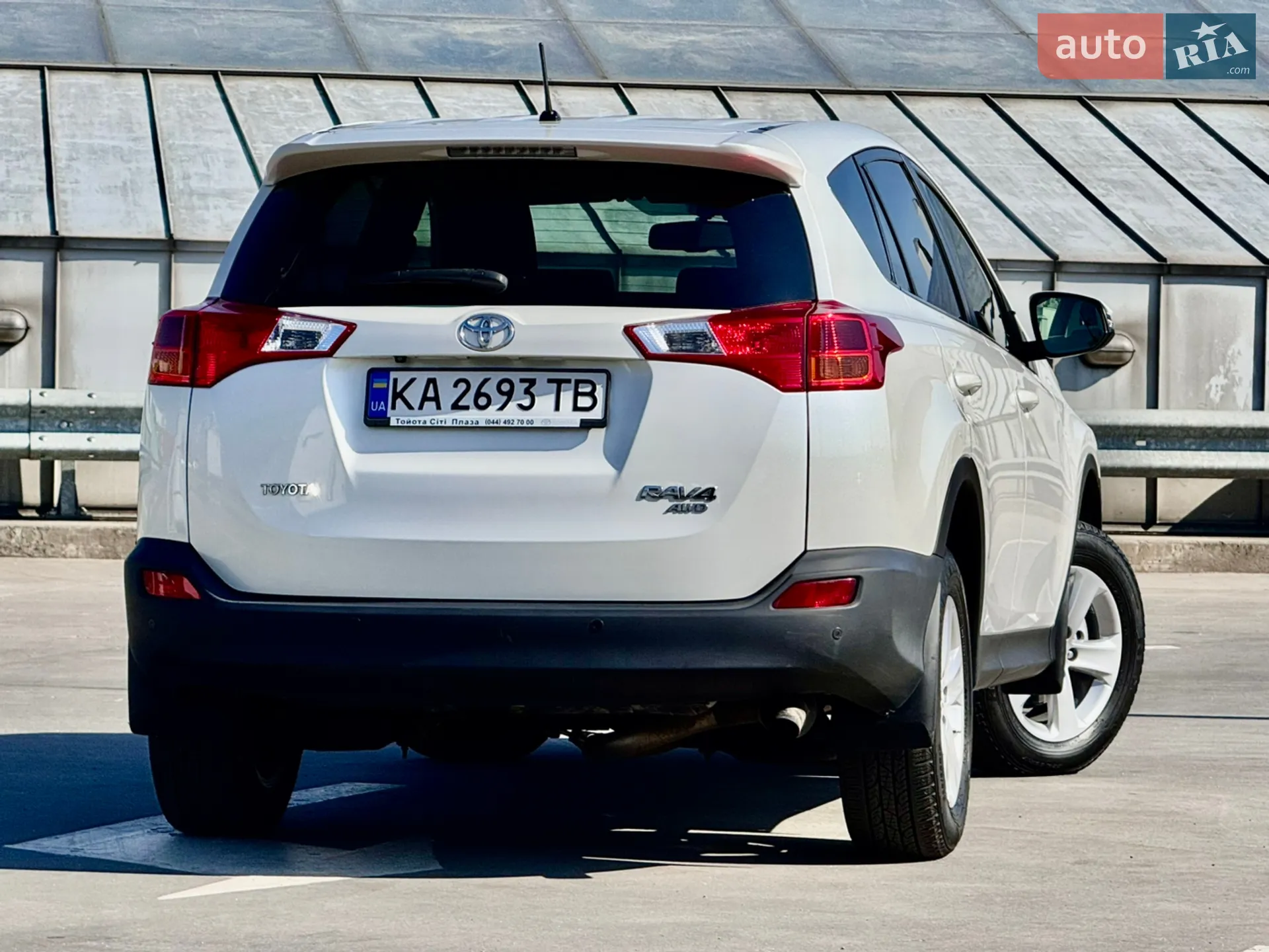 2014 Toyota RAV 4 - мініатюра 17