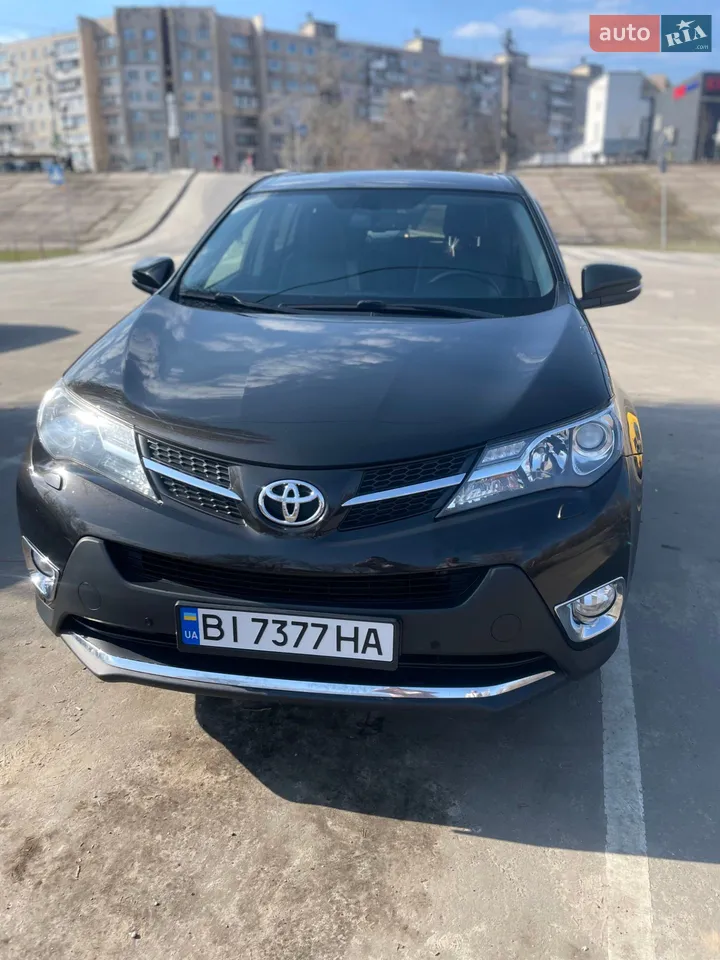 2013 Toyota RAV 4 - мініатюра 9