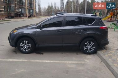 Внедорожник / Кроссовер Toyota RAV4 2017 в Чернигове