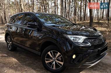 Внедорожник / Кроссовер Toyota RAV4 2018 в Ахтырке