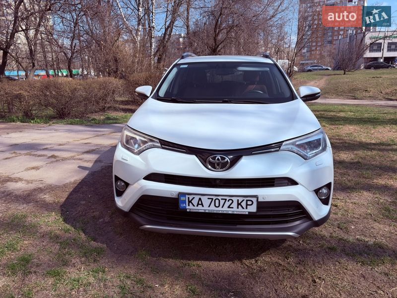 Toyota RAV4 2016