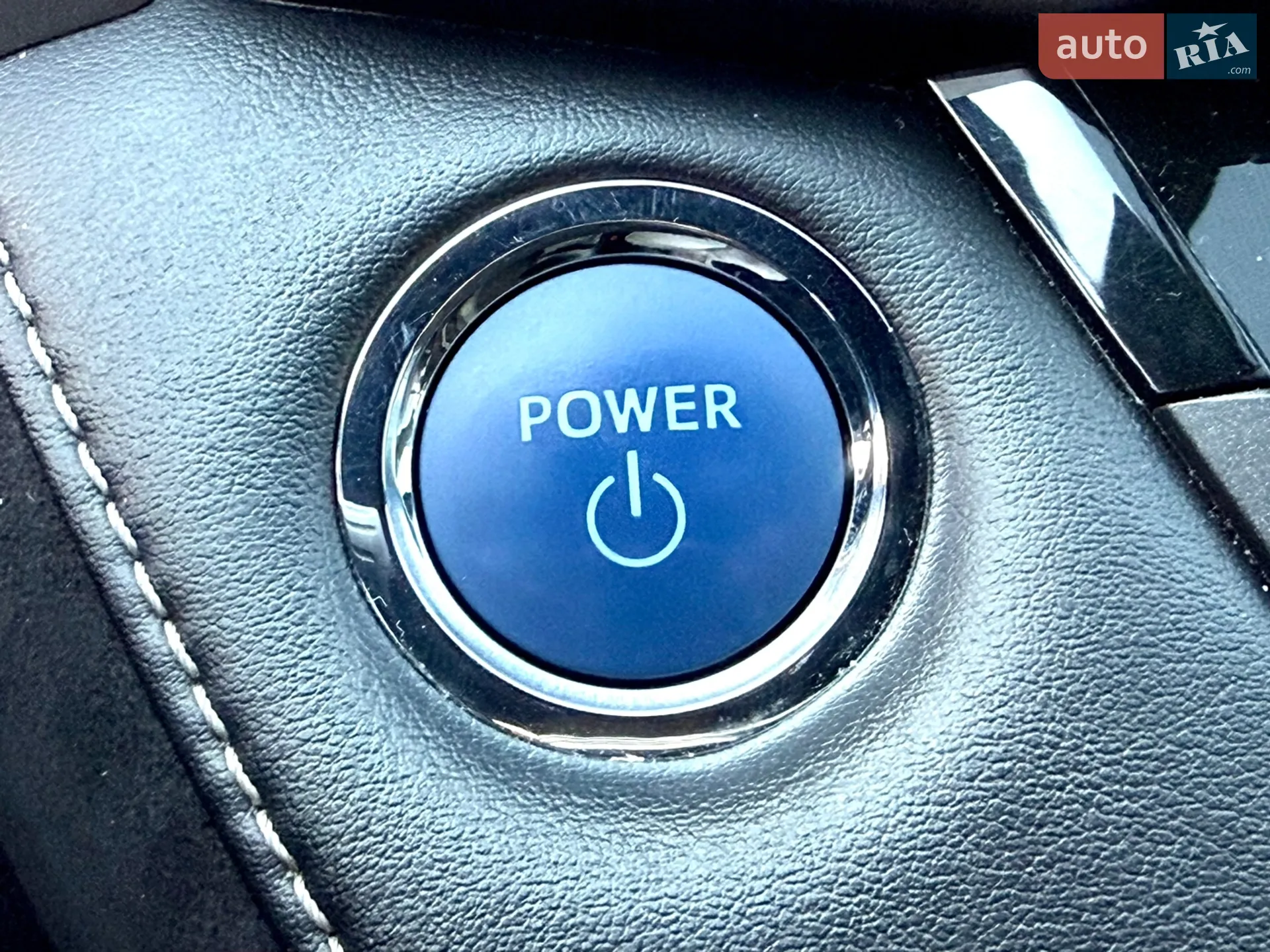 2017 Toyota RAV 4 - мініатюра 4