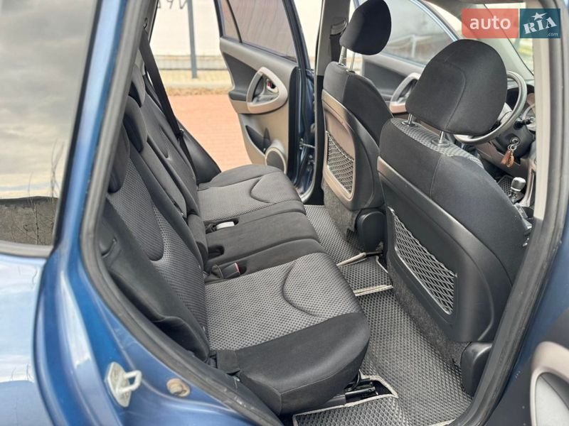 Позашляховик / Кросовер Toyota RAV4 2008 в Одесі