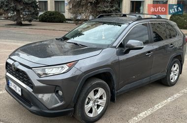Позашляховик / Кросовер Toyota RAV4 2021 в Хмельницькому
