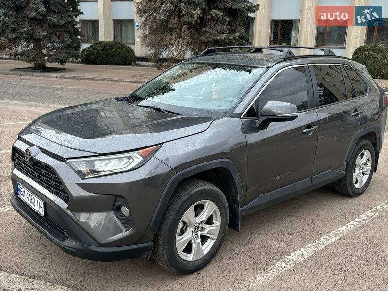 Toyota RAV4 2021