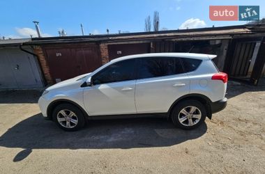 Внедорожник / Кроссовер Toyota RAV4 2014 в Киеве