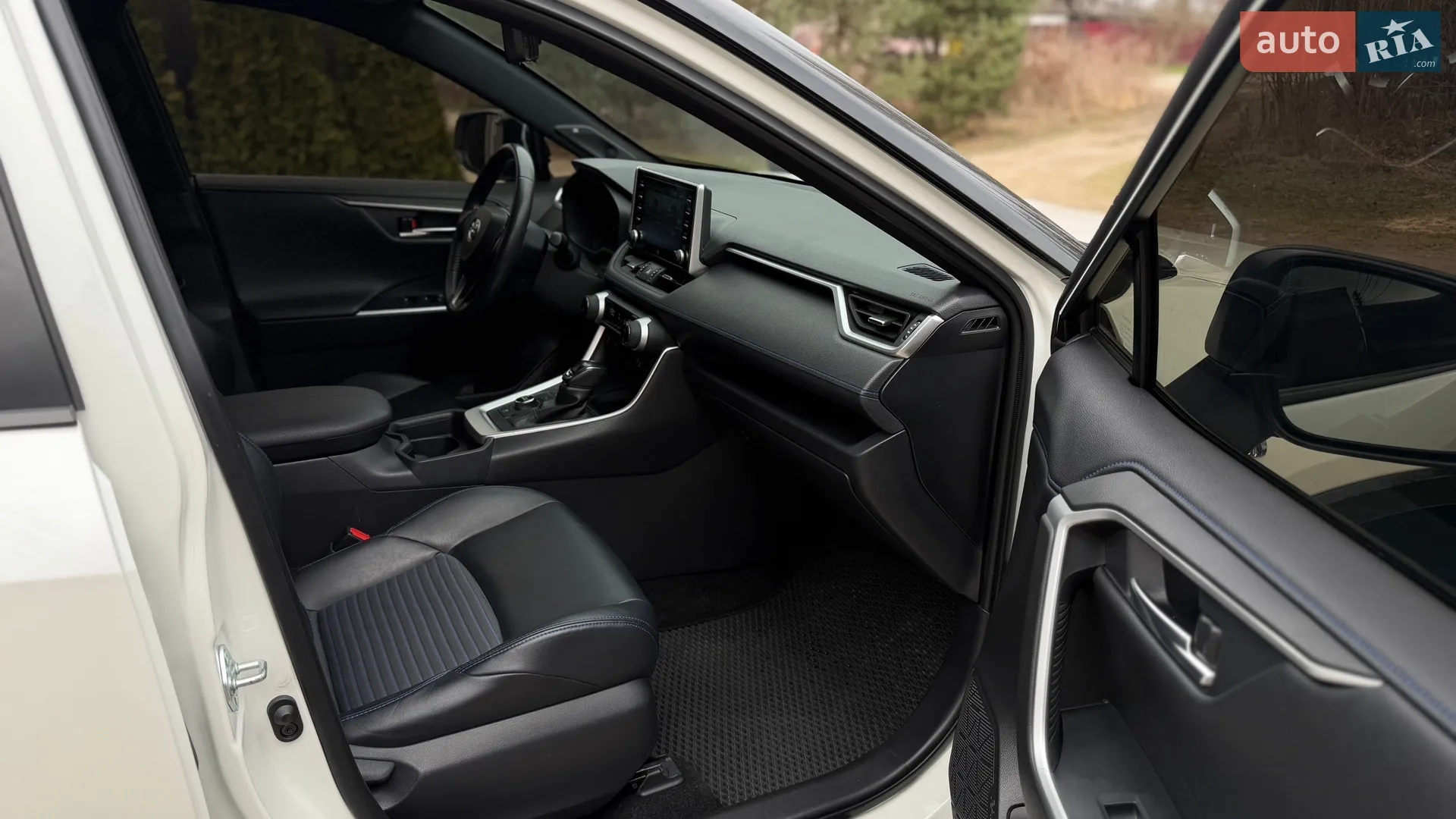 2020 Toyota RAV 4 - мініатюра 10