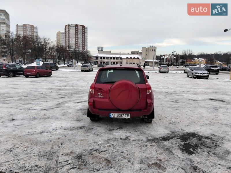 Внедорожник / Кроссовер Toyota RAV4 2008 в Броварах