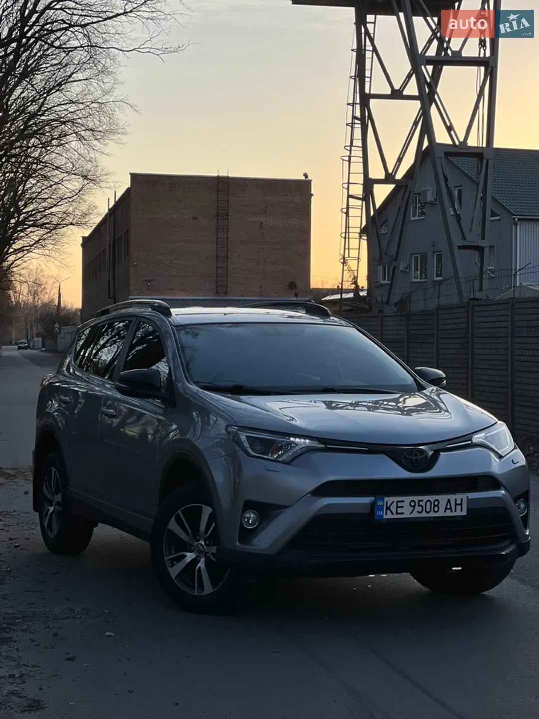 2017 Toyota RAV 4 - мініатюра 3
