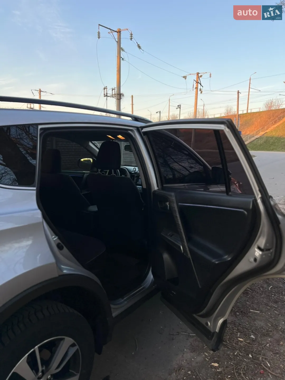 2017 Toyota RAV 4 - мініатюра 13