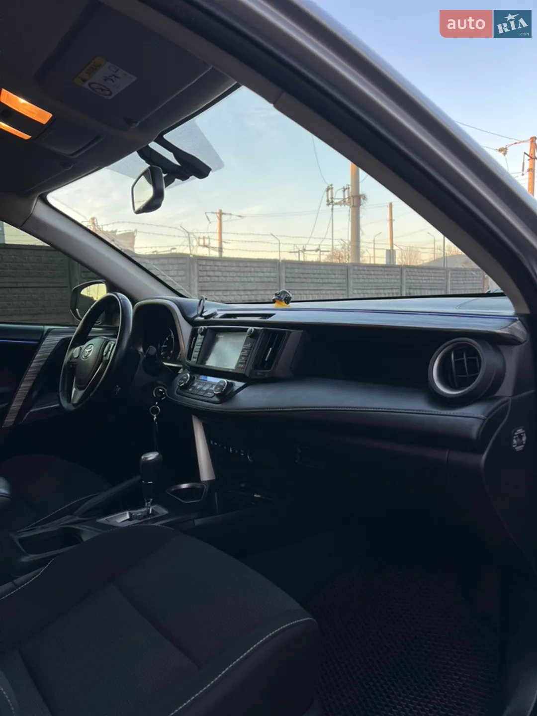 2017 Toyota RAV 4 - мініатюра 17