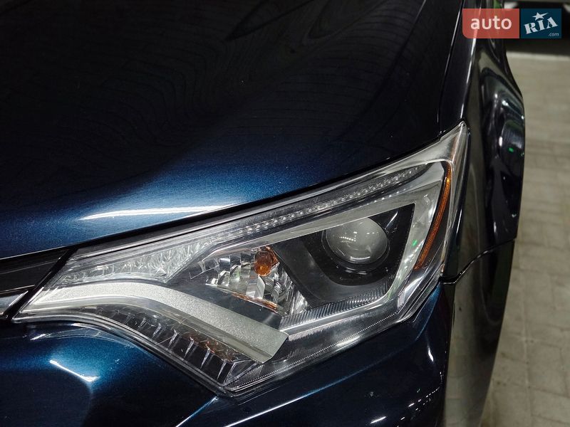 Внедорожник / Кроссовер Toyota RAV4 2017 в Киеве фото 8 Внедорожник / Кроссовер Toyota RAV4 2017 в Киеве