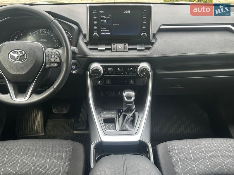Внедорожник / Кроссовер Toyota RAV4 2020 в Черновцах