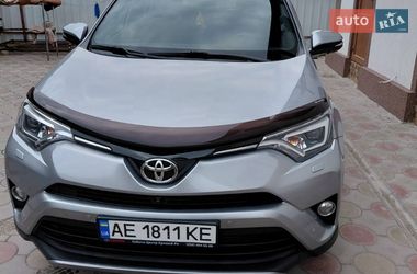 Внедорожник / Кроссовер Toyota RAV4 2017 в Баштанке