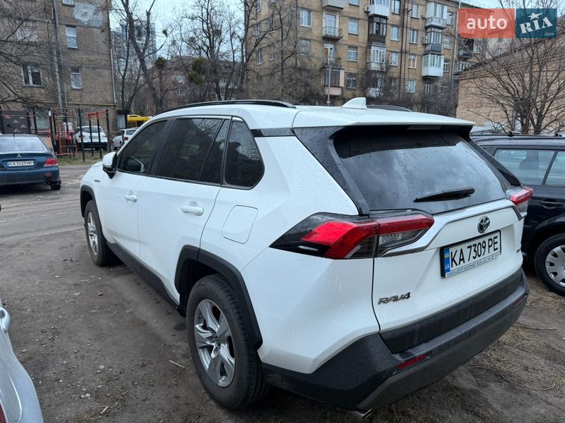Внедорожник / Кроссовер Toyota RAV4 2020 в Киеве фото 5 Внедорожник / Кроссовер Toyota RAV4 2020 в Киеве