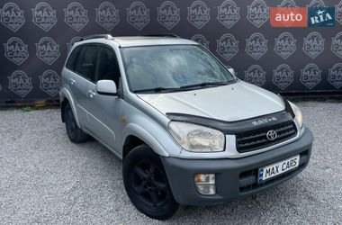 Внедорожник / Кроссовер Toyota RAV4 2001 в Киеве